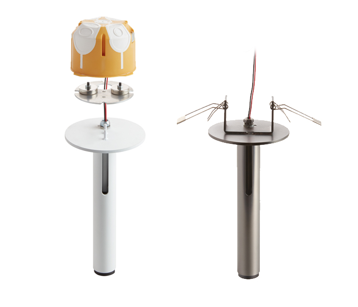 Stick, spotlight lámpara proyector de techo orientable diseñada por Josep Lluís Xuclà para iluminación empotrable de diseño. Fabricada en aluminio y acero mecanizado, disponible en acabados blanco, negro, champagne, bronce, latón y grafito. Lámpara LED 6W IRC 90 con ópticas 10º/25º y antideslumbrante negro mate, ideal para iluminación de techo en proyectos de arquitectura, interiorismo e iluminación de diseñador. Proyector empotrable de alta calidad para arquitectos y especialistas en lighting design – Insolit BCN Lighting" "Stick, ceiling-mounted designer spotlight lamp by Josep Lluís Xuclà for high-end recessed lighting projects. Made of machined aluminum and steel, available in white, black, champagne, bronze, brass, and graphite finishes. 6W LED lamp with CRI 90, 10º/25º optics and deep matte black anti-glare accessory. Ideal for ceiling lighting in architecture, interior design, and lighting design projects. Recessed spotlight with premium performance for architects and designers – Insolit BCN Lighting