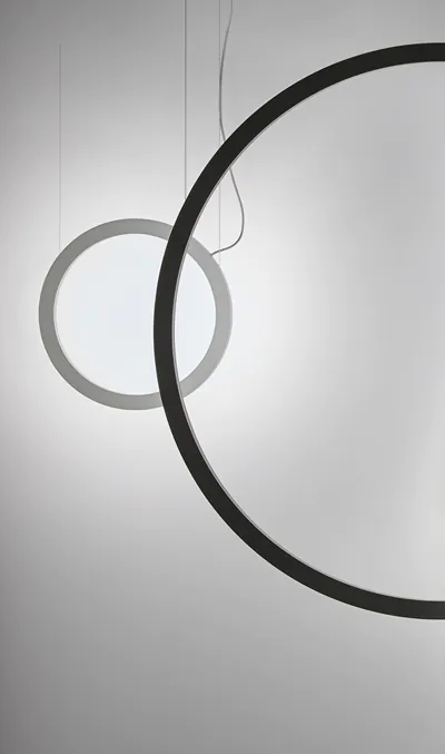 Lampara de diseño circular colgante luz indirecta vertical design by Josep Lluís Xuclà. Insolit TR Pendulum