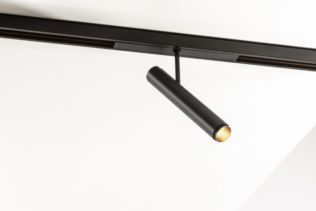 Design ceiling projector 48v track by Stucchi configurable and modular. Insolit Stick Track System 48v