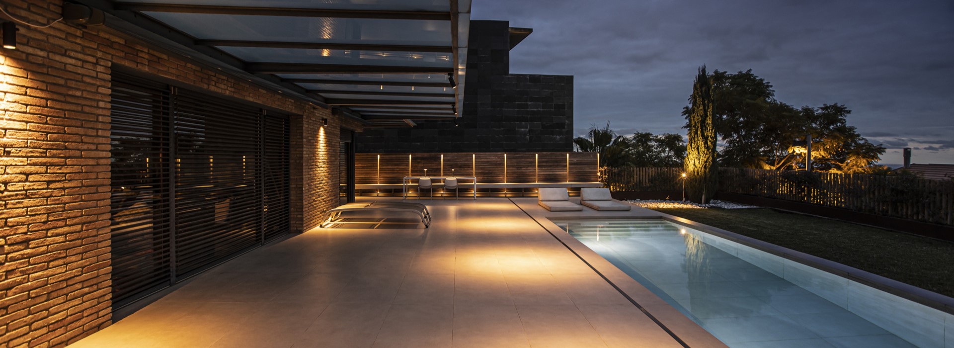 Custom integrated lighting manufactured in Barcelona. Insolit.