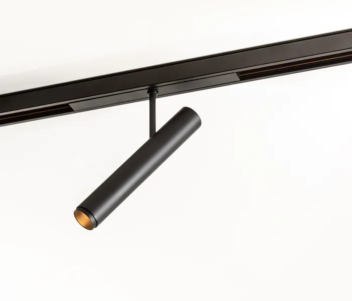 48v design track spotlight InsolitStucchi