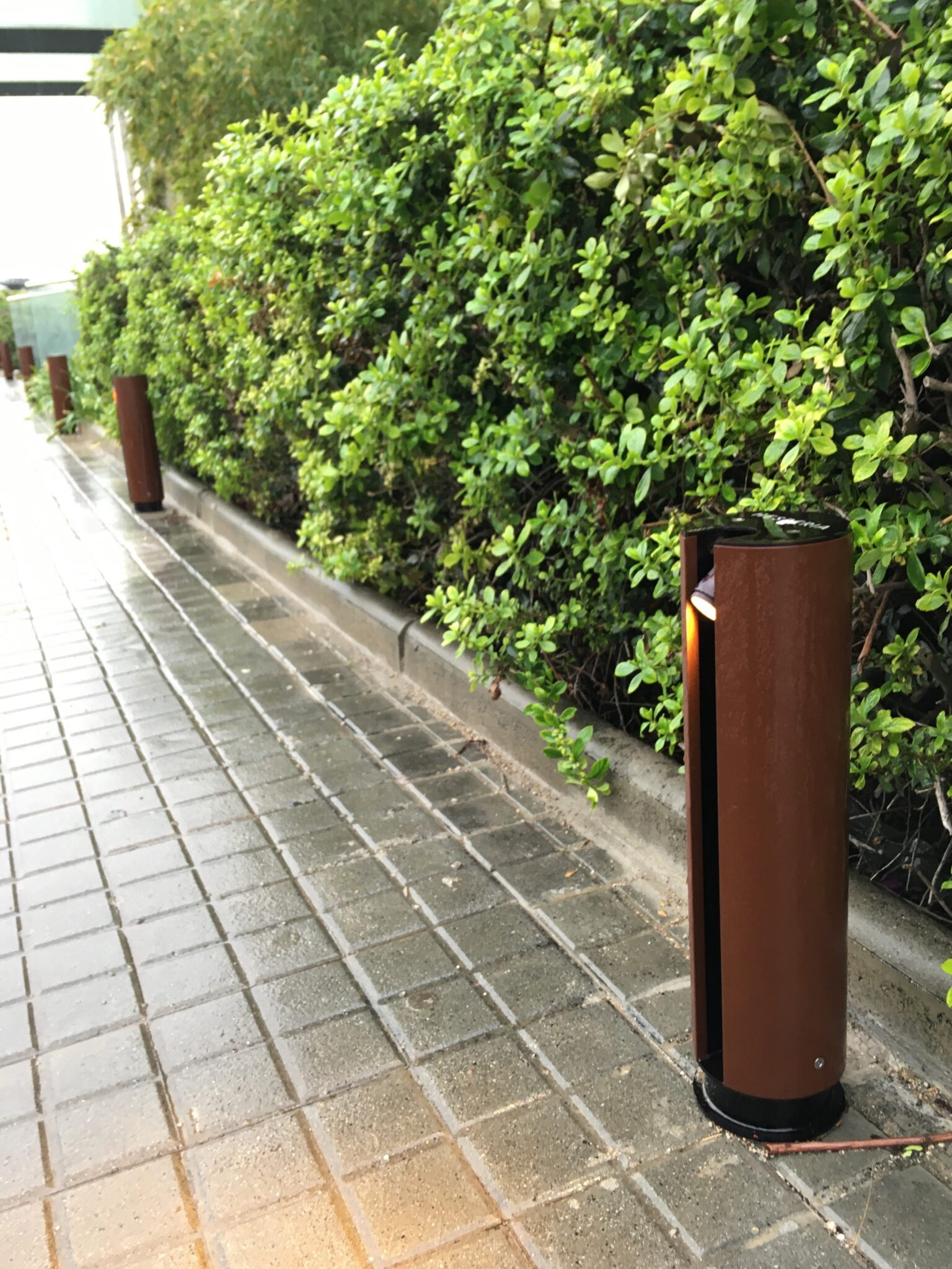 outdoor design lamp for pathways, made in barcelona, insolit