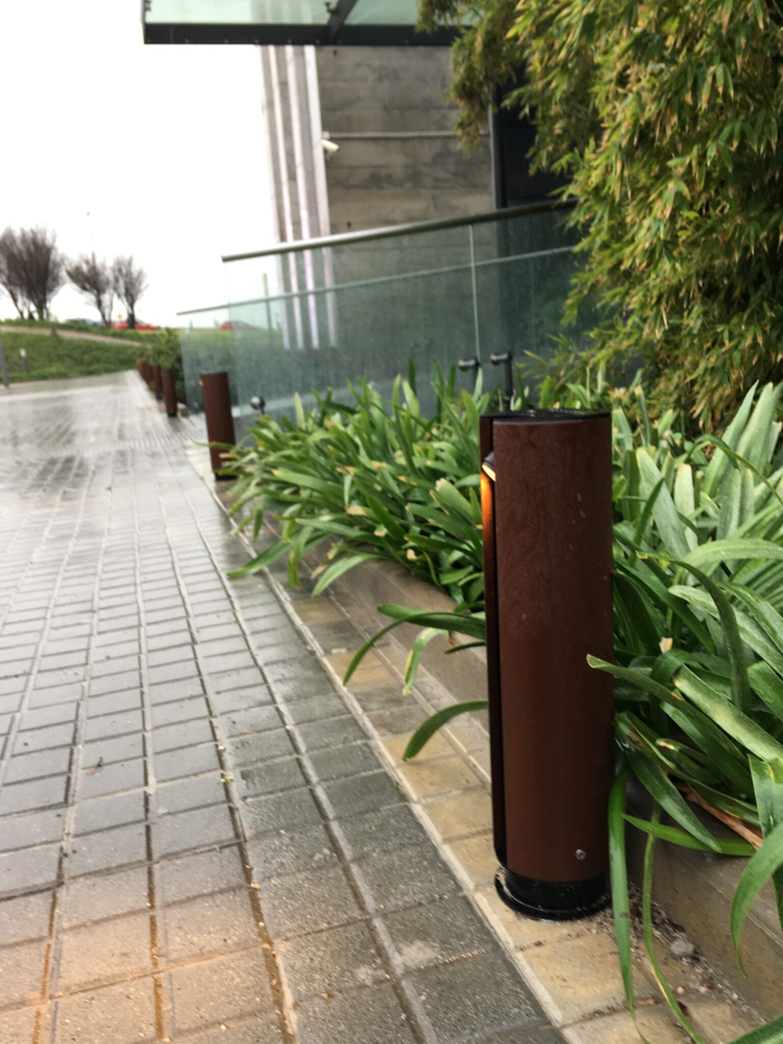 outdoor design lamp for pathways, made in barcelona, insolit