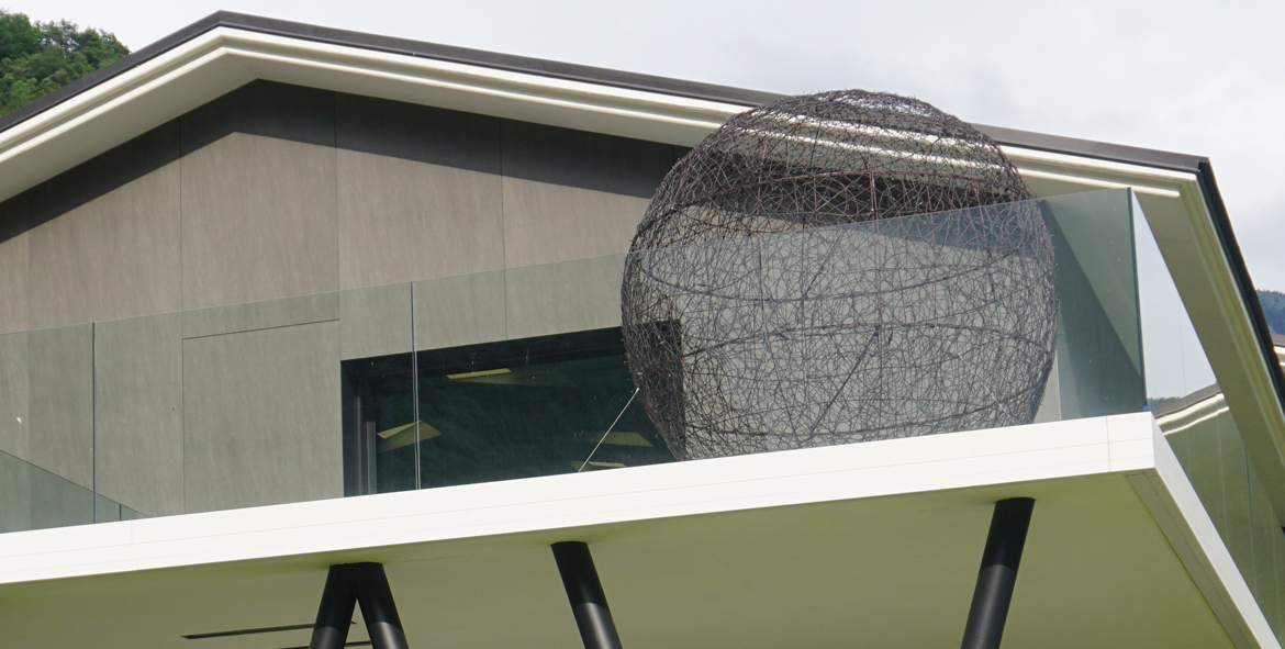 Custom luminaire manufactured in Barcelona. Insolit