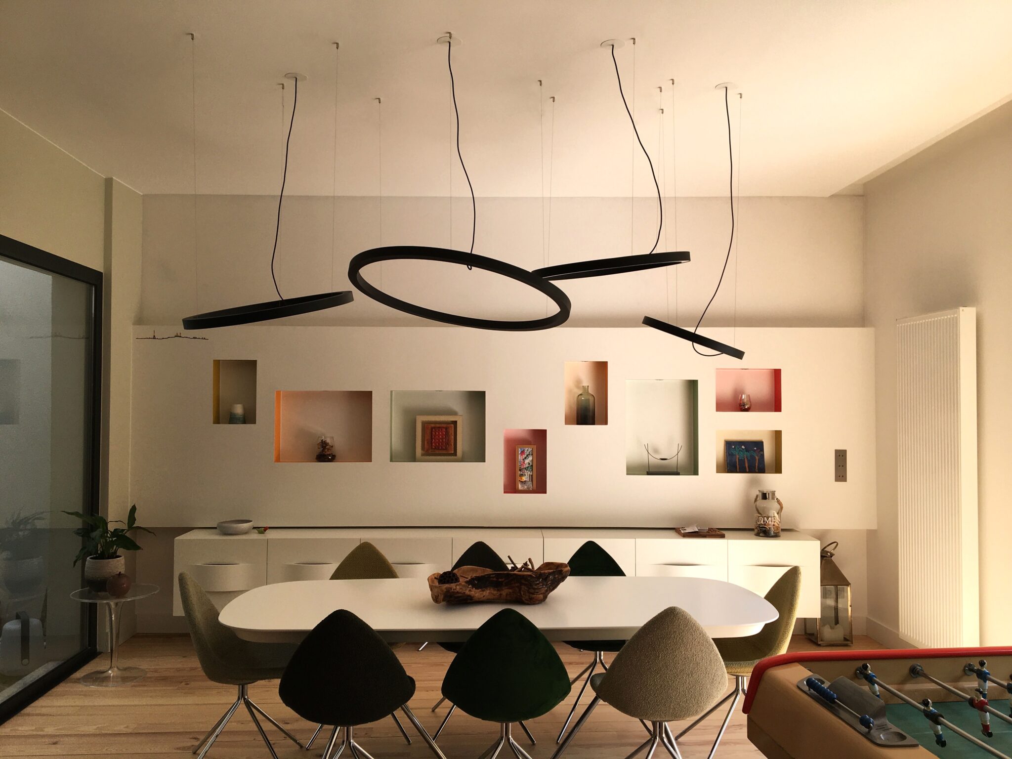 Lampara de diseño circular colgante luz directa design by Josep Lluís Xuclà. Insolit TR Down