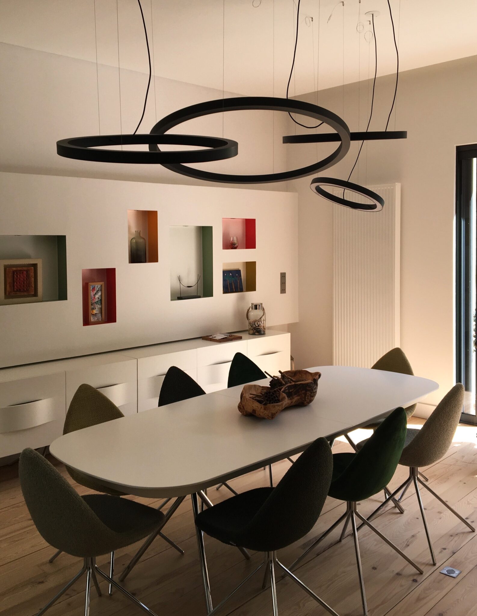 Lampara de diseño circular colgante luz directa design by Josep Lluís Xuclà. Insolit TR Down. Lampara de diseño circular colgante a luz indirecta design by Josep Lluís Xuclà. Insolit TR Ceiling Up