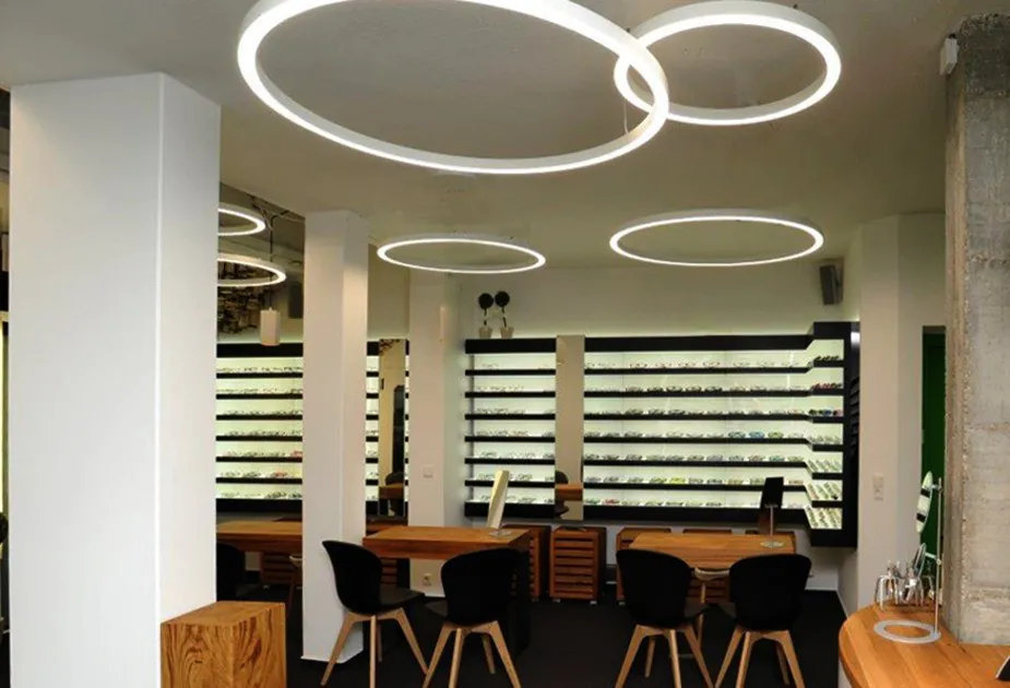 circular deisgn pendant light