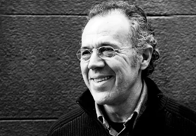 Josep Lluís Xuclà, interiorista y lighting designer en Barcelona, experto en diseño de iluminación interior y exterior, diseño de mobiliario y lámparas. Fundador del Estudio Xuclà en c/ Sèneca 6, Barcelona. Reconocido por proyectos integrales de interiorismo y colaboración con arquitectos y paisajistas. Premios RED DOT Design Award, IF Product Design Award, GOOD DESIGN Award, Designpreis y Construmat. Josep Lluís Xuclà es referente en iluminación de diseño contemporáneo. Josep Lluís Xuclà, interior designer and lighting designer based in Barcelona. Specialist in interior and exterior lighting design, furniture and lamp design. Founder of Estudio Xuclà, known for full interior design projects and collaborations with architects and landscape designers. Awarded RED DOT Design Award, IF Product Design Award, GOOD DESIGN Award, Designpreis, and Construmat Mention. Josep Lluís Xuclà is a key name in contemporary lighting design.