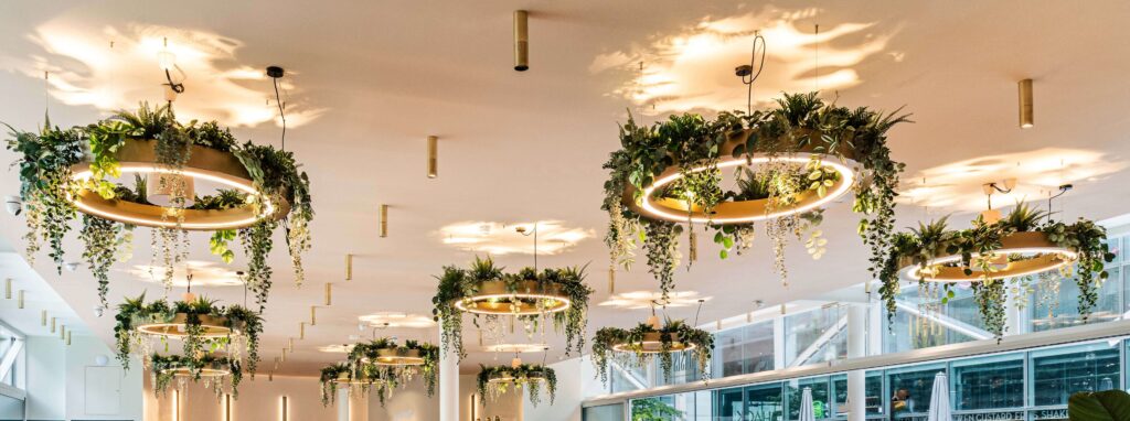 Lampe design sur mesure d'Insolit BCN Lighting pour projets d'éclairage personnalisés — solution d'éclairage sur mesure pour architectes, décorateurs d'intérieur et lighting designers, idéale pour hôtels, intérieurs contemporains et espaces singuliers
