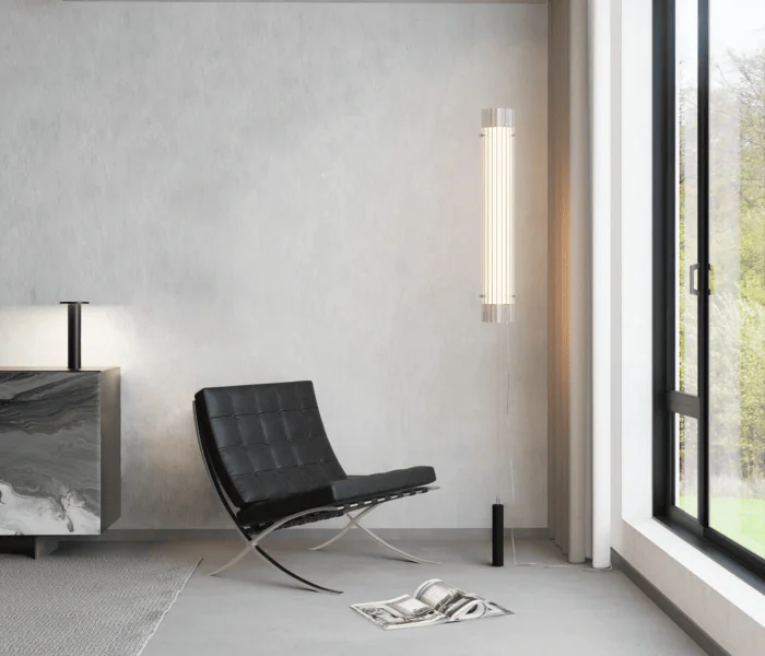 Luminaria colgante Glass Tensor de Insòlit, diseñada para iluminar con elegancia y sofisticación. Esta lámpara pendant combina la ligereza del diseño con la funcionalidad, gracias a su estructura fabricada con tubo de cristal estriado y tubo de acero, suspendida del techo mediante un tensor que garantiza estabilidad con un peso en el suelo. Glass Tensor ofrece una luz regulable con dimmer integrado que crea una iluminación difusa y envolvente, ideal para proyectos de iluminación personalizada, iluminación a medida, iluminación de diseño, luxury lighting y lighting design. Su diseño contemporáneo y estructura elegante la convierten en una pieza clave para hoteles, grandes salones, oficinas y residencias exclusivas que buscan una lámpara de suspensión sofisticada y totalmente personalizable. Perfecta para crear ambientes cálidos y exclusivos, Glass Tensor destaca dentro del sector de las lamparas de diseño, iluminación de alta calidad, iluminación difusa de cristal, iluminación de suspensión y productos premium de Insòlit, aportando funcionalidad y estética a cualquier espacio. Glass Tensor pendant lamp by Insòlit is designed to illuminate with elegance and sophistication. This pendant lamp combines lightweight design with functionality, featuring a structure made of ribbed glass tubing and steel tubing, suspended from the ceiling by a tension cable that ensures stability with a weighted base on the floor. Glass Tensor offers dimmable lighting with an integrated dimmer, creating diffuse and immersive illumination ideal for personalized lighting, bespoke lighting, lighting design, luxury lighting, and high-end lighting projects. Its contemporary design and elegant structure make it a key piece for hotels, large halls, offices, and exclusive residences seeking a sophisticated and fully customizable suspension lamp. Perfect for creating warm, exclusive atmospheres, Glass Tensor stands out in the designer lamps, high-quality lighting, diffuse crystal lighting, suspension lighting, and premium products sector by Insòlit, delivering both functionality and aesthetics to any space.