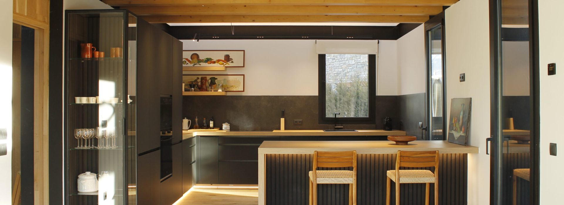 Design ceiling projector 48v track by Stucchi configurable and modular. Insolit Stick Track System 48v