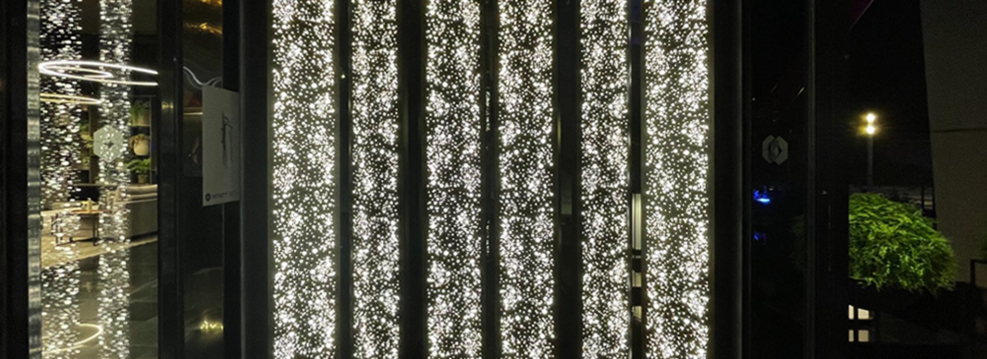 hyatt-regency-barcelona-tower-slide-1